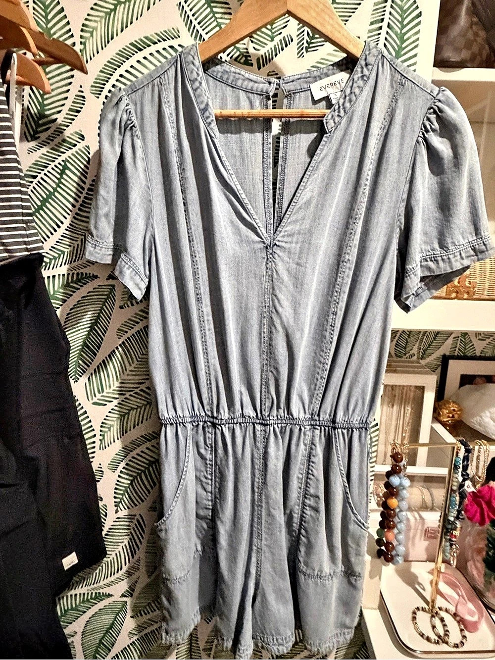 EVEREVE Denim Romper Size Small Like New